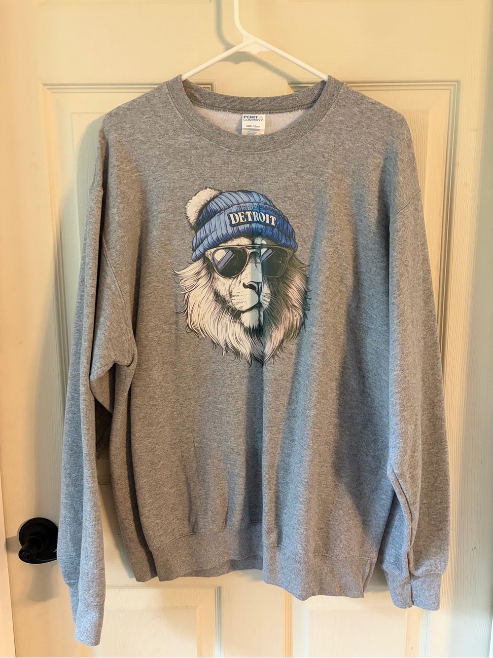 Detroit Lions Gray Graphic Crewneck Sweatshirt* - size L